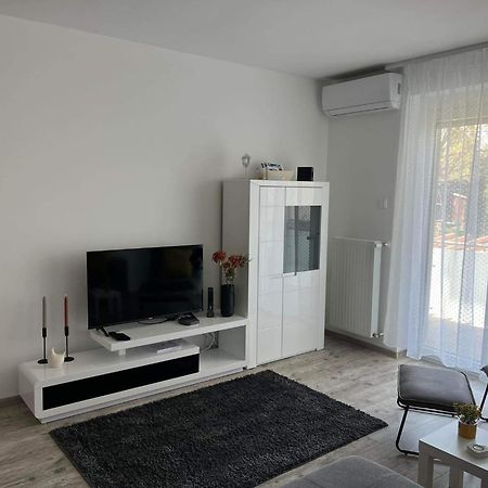 Ada Apartman Sopron Exteriör bild