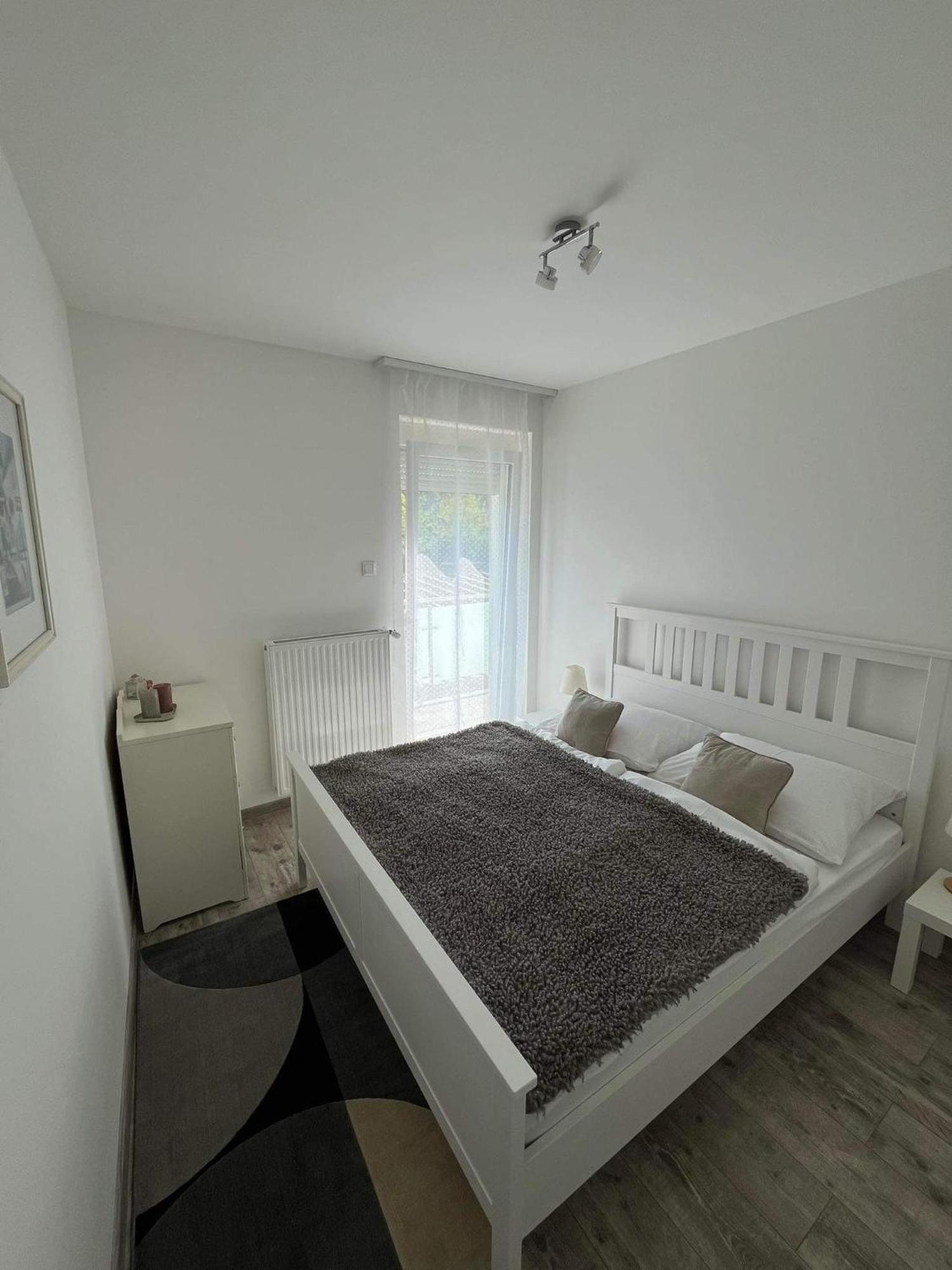 Ada Apartman Sopron Exteriör bild