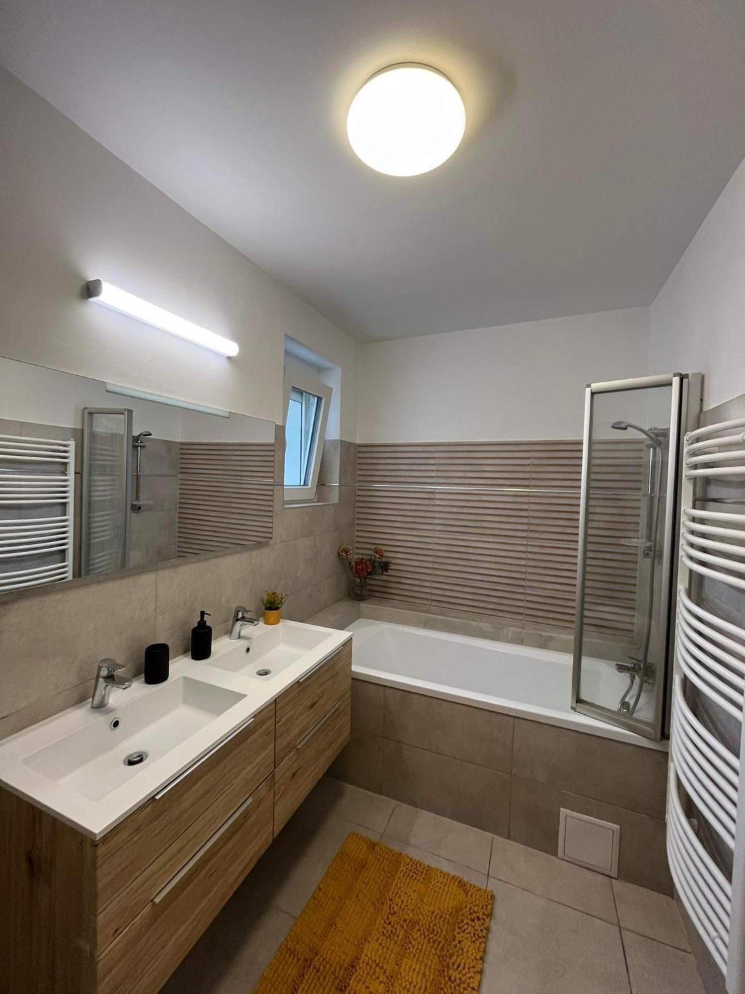 Ada Apartman Sopron Exteriör bild
